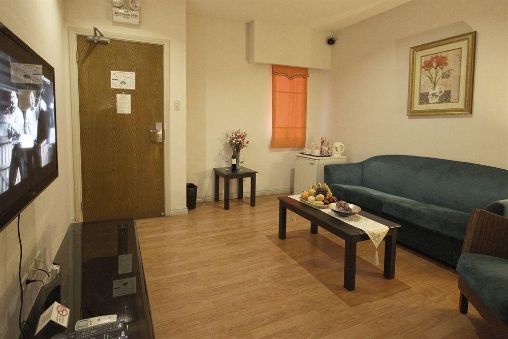 Court Meridian Hotel & Suites Olongapo Exterior foto