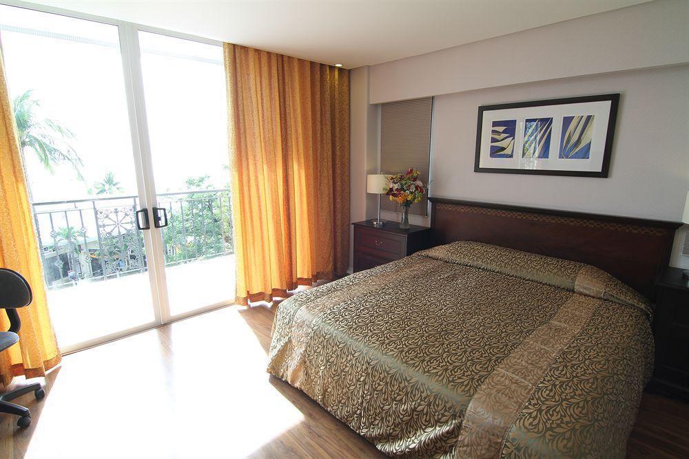 Court Meridian Hotel & Suites Olongapo Exterior foto