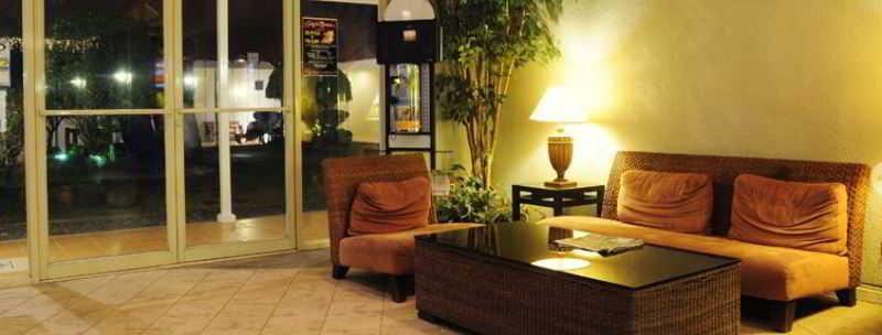Court Meridian Hotel & Suites Olongapo Exterior foto