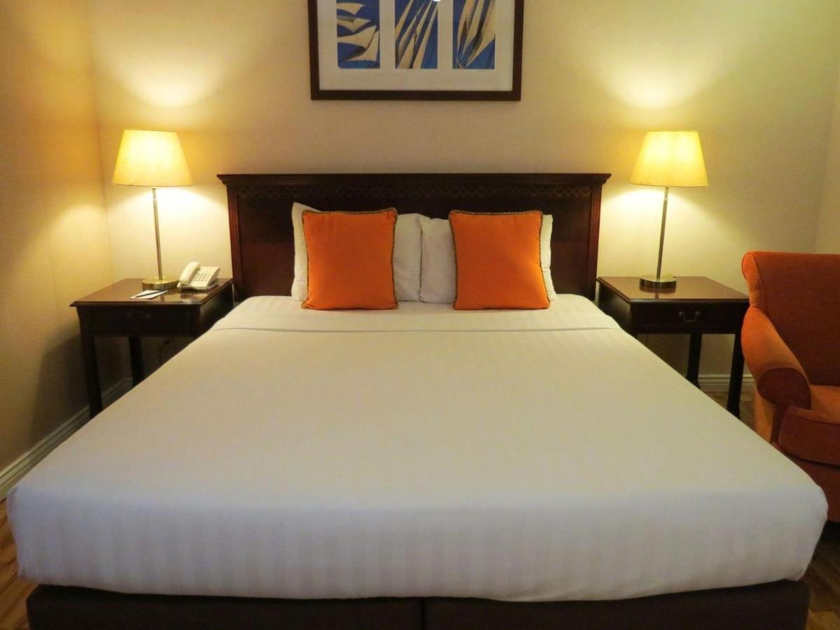 Court Meridian Hotel & Suites Olongapo Exterior foto